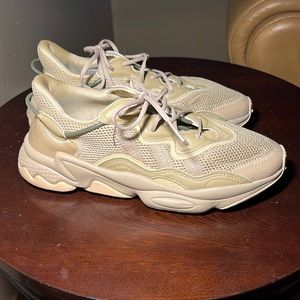 Adidas Ozweego Sneakers